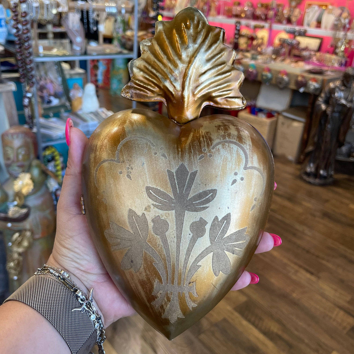 Love and Honor Jesus LLC - Sacred Heart Locket Box: Medium Gold